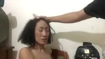 Играть Женщина, которую нужно было наказать