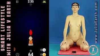 Играть Обнаженная джулия на земле тренирует собственного экстрасенса с помощью нейроустройства и приложений.