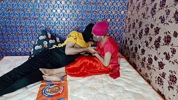 play ভারতীয় সুন্দরী খোকা তার শিক্ষক দ্বারা কঠিন চোদা