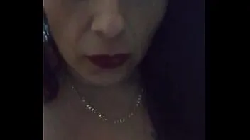 play Sexy vrouw met grote tieten wil een trio met een grote lul. mijn koningin krijgt wat ze wil.