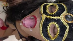 Putar Kehidupan nyata blowjob intim pasangan desi India dengan cumshot panas