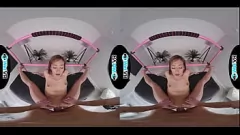 Jouer Expérience porno VR flexible extrême de Sophia Sophia Sophia