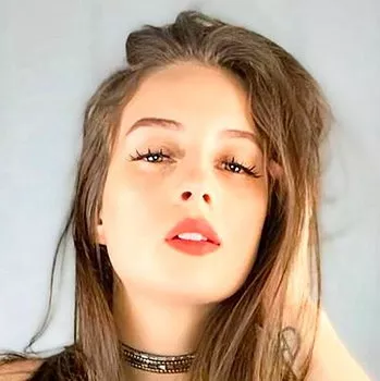 अभिनेता Maddy May